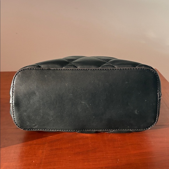 Liz Claiborne mini tote Black Quilted Hand Bag purse - Picture 6 of 9